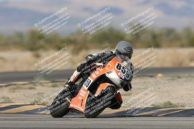 media/Nov-16-2025-Race Pace (Sun) [[8c5fa54630]]/Verified Riders/7-Turn 4 (1155am)/